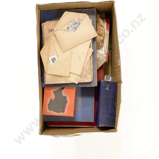 Quantity of Assorted Stamp Albums & Loose Stamps etc