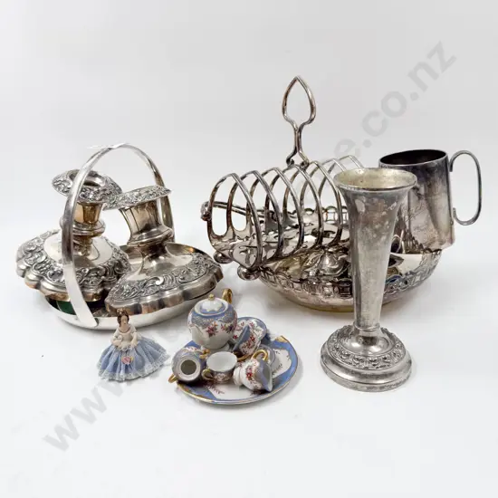 Pair S/P Candlesticks & Assorted