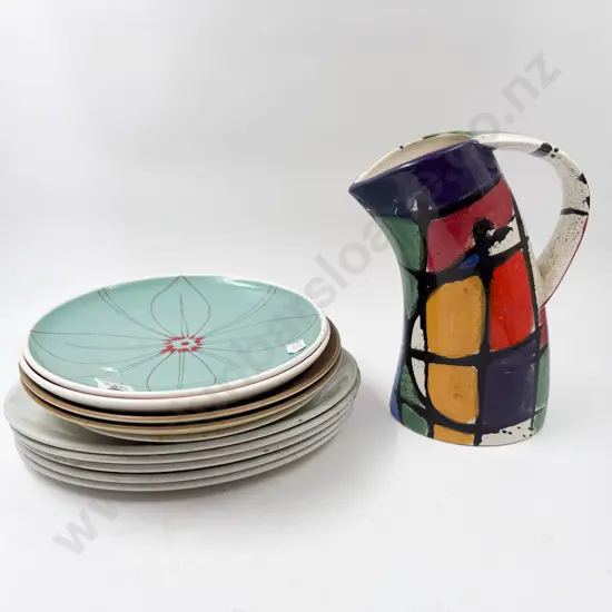 Quantity of Assorted Crown Lynn Plates A/F & Three Others