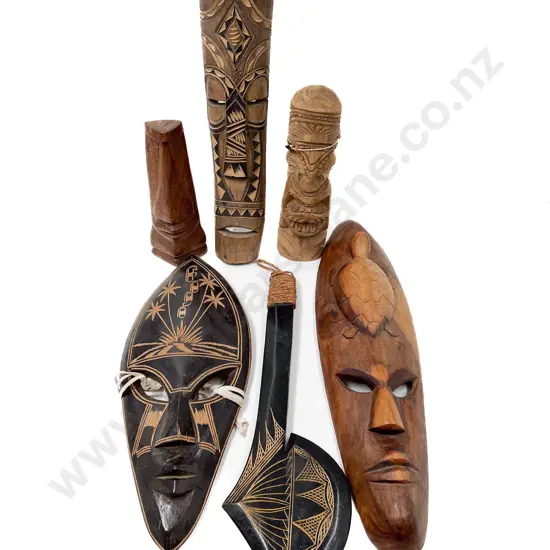 Small Quantity of Assorted Tourist Ware