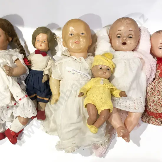 Selection Vintage & Modern Dolls