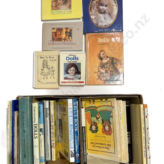 Quantity Doll Collecting Reference Books
