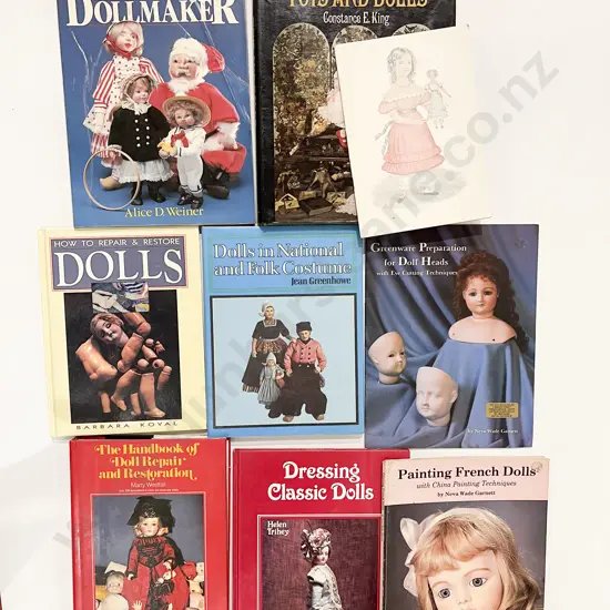 Quantity Doll Collecting Reference Books