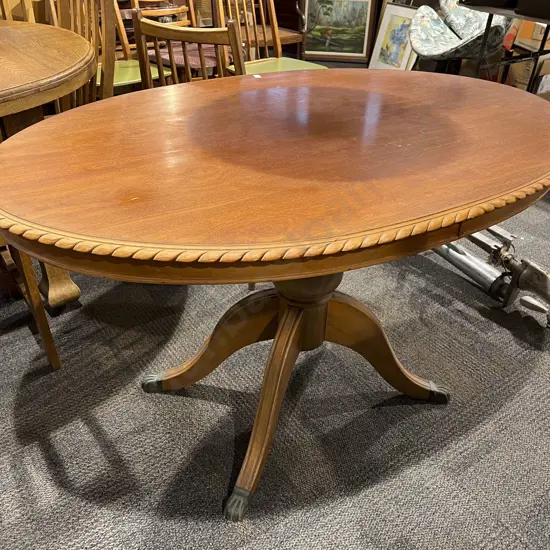 Repro. Oval Table With Rope Twist Edge