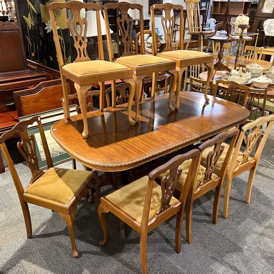 Mahogany Extension Dining Table & Eleven Dining Chairs