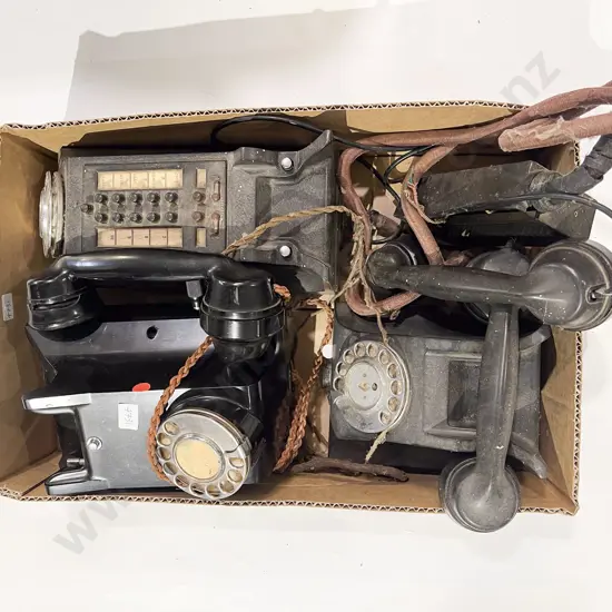 Quantity of Assorted Vintage Telephones