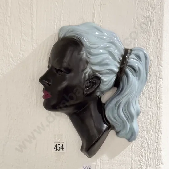 Wall Hanging Profile Bust