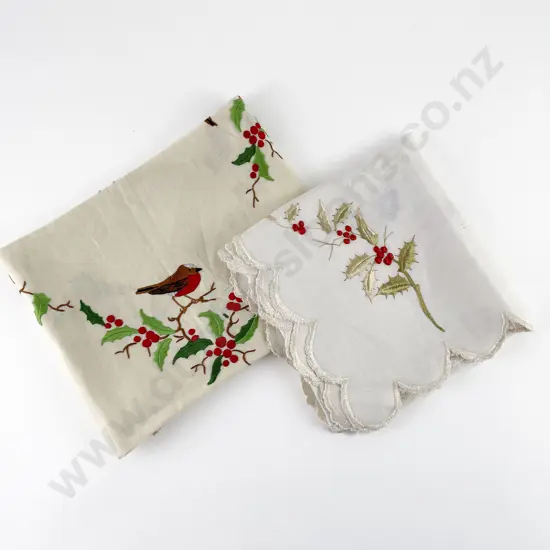 C1940's Christmas Teacloth