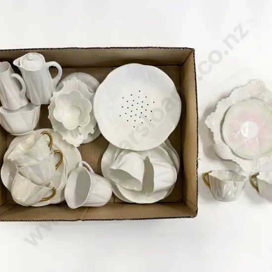 Shelley Scallop Molded Tea Ware