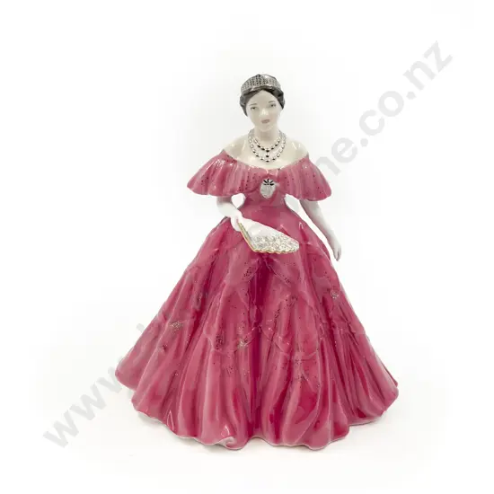 Royal Worcester Figure "Queen Elizabeth The Queen Mother"