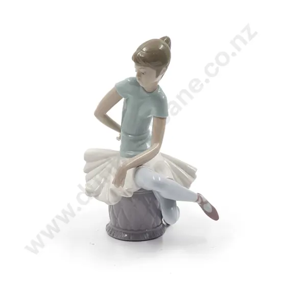 Lladro Seated Dancer