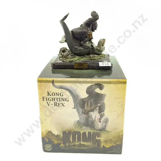 Weta Kong Fighting V-Rex