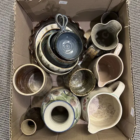 Box of Assorted Pottery