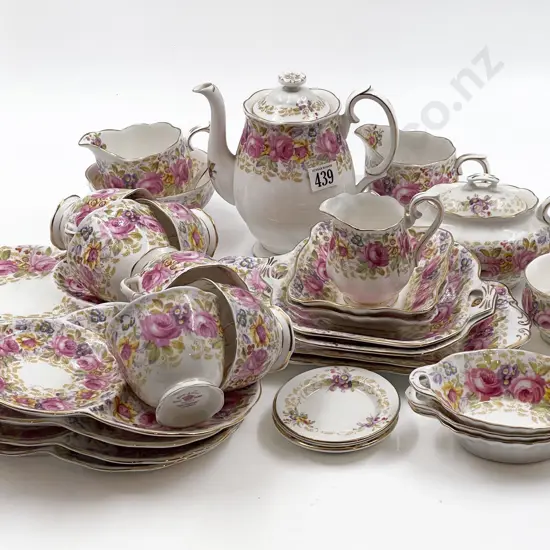 Large Quantity of Royal Albert "Serena" Pattern Tea China