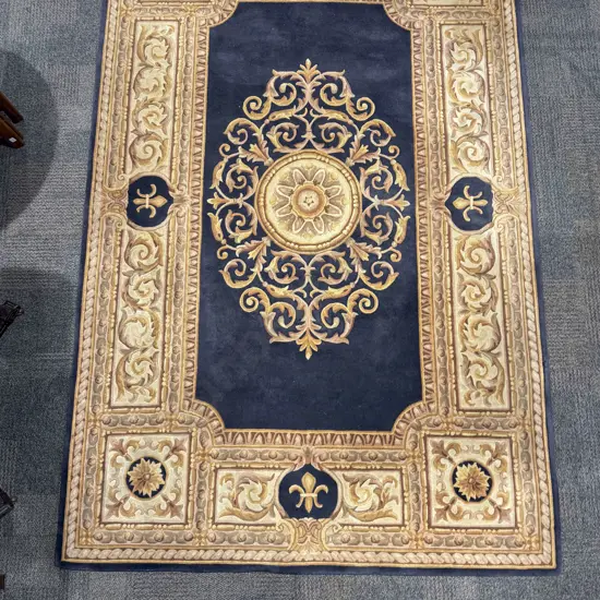 Woollen Decorative Floor Rug with Stylised Central Medallion