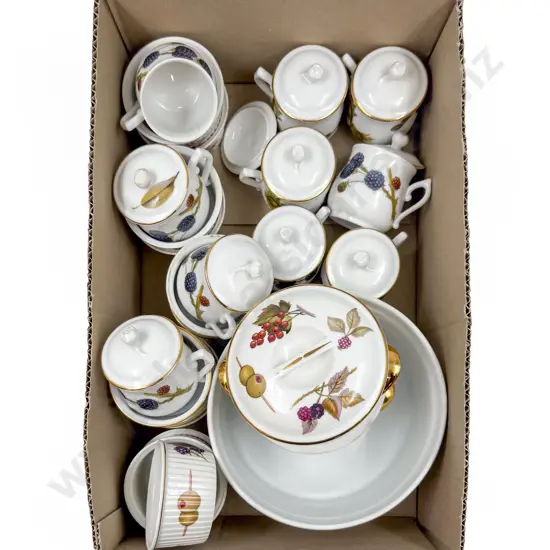 Box of Assorted Royal Worcester "Evesham" incl. Ramekins