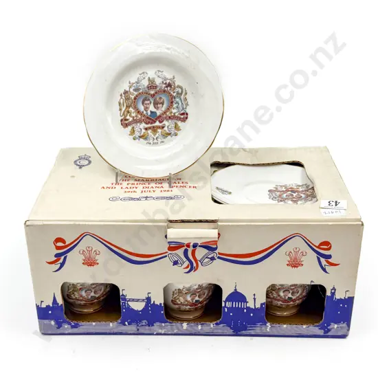 Boxed Staffordshire Comm. 18 Piece Teaset