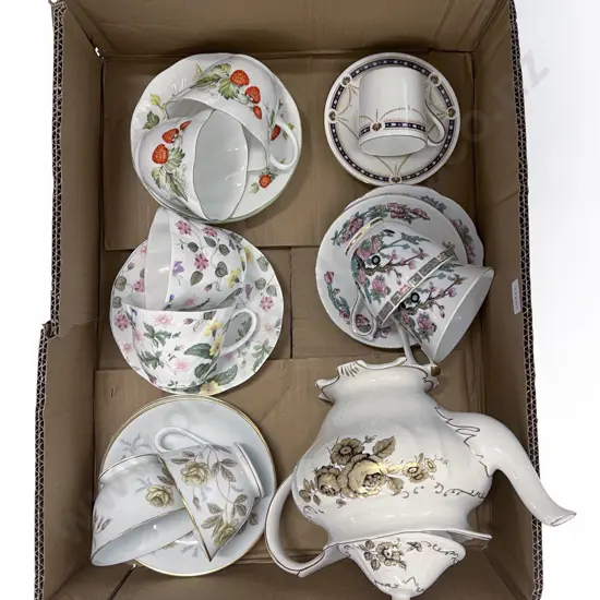Quantity of Assorted Fancy China incl Coalport