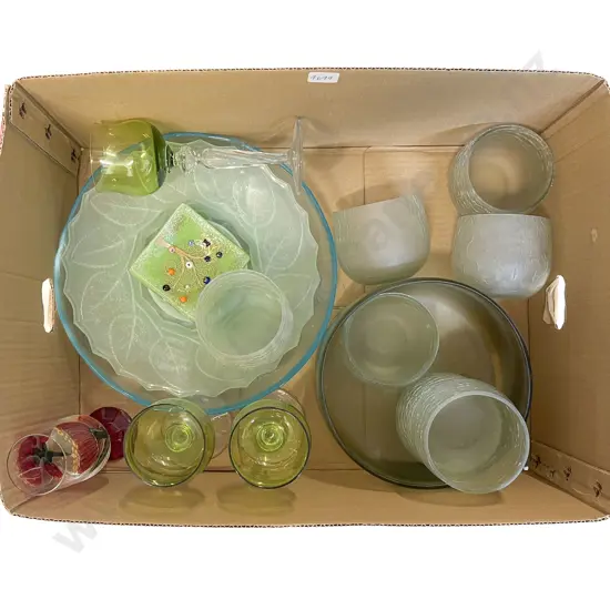 Box of Assorted Glassware