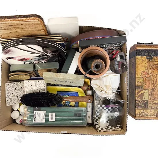 Box of Assorted Decorative Homewares