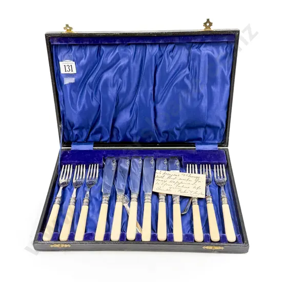 Cased Bone Handled Fish Service & Extras