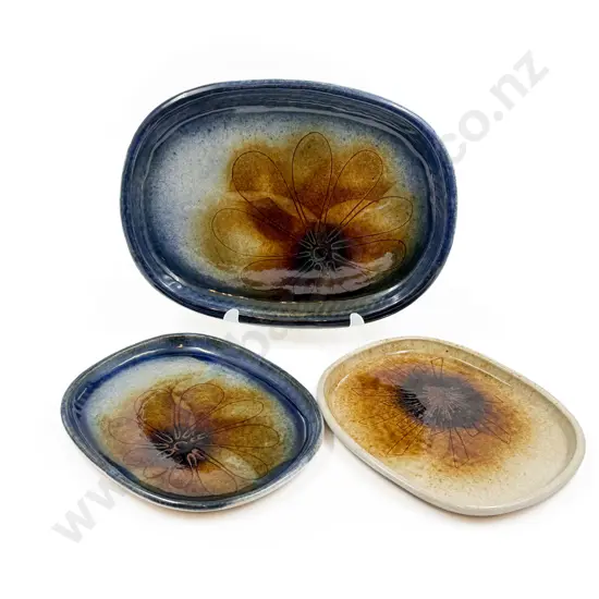 Two Paul Wotherspoon Pottery Platters together with Large Example