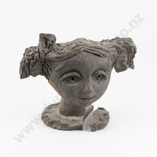 Muriel Moody Figural Sedge Vase (a/f)