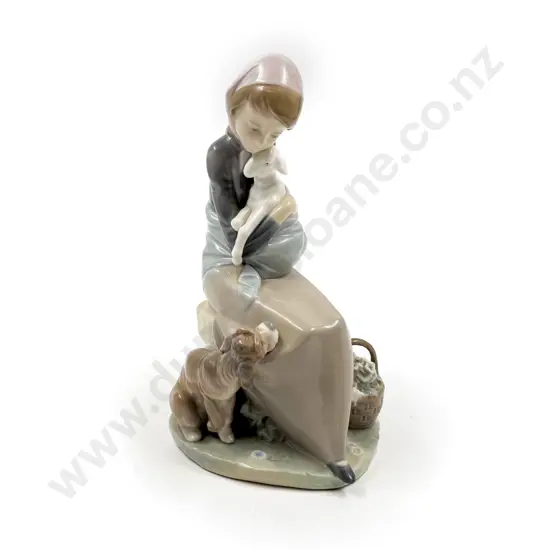 Lladro Group Figure