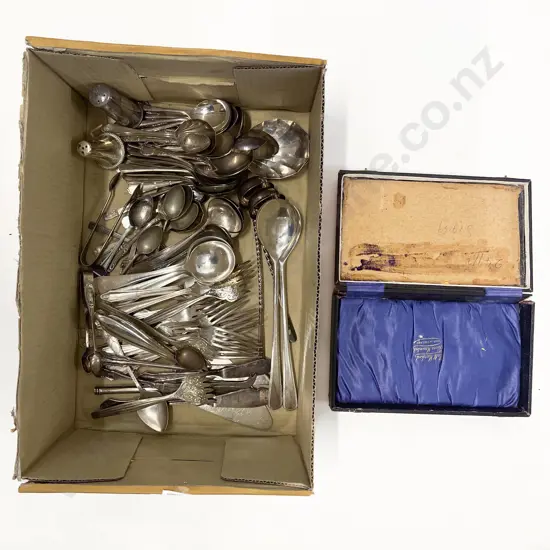 Quantity of Assorted Cutlery