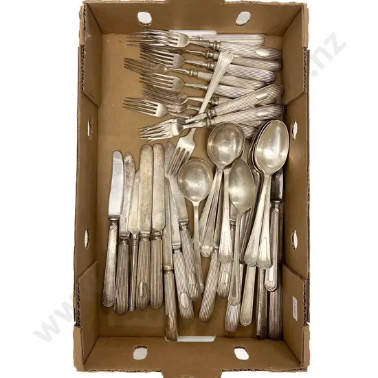 Quantity of Assorted Cutlery