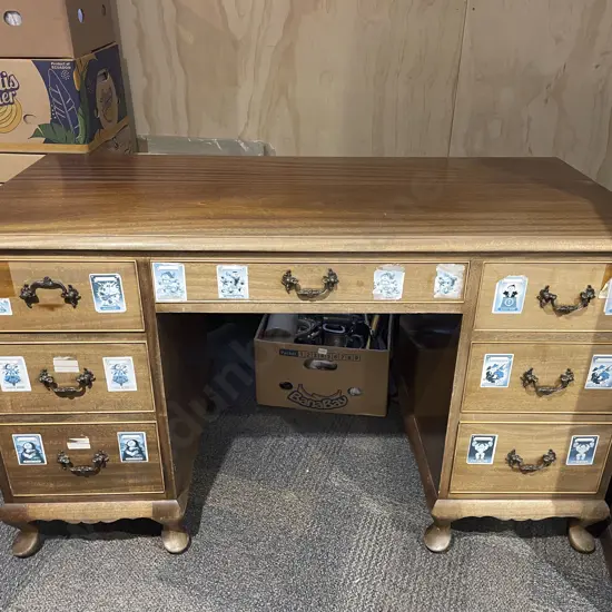 Reproduction Mahogany Kneehole Desk