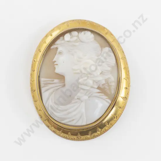 Victorian 9ct Framed Large Classical Cameo Brooch
