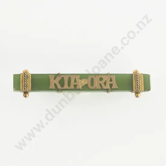 NZ 9ct Gold Mounted 'Kiaora' Greenstone Bar Brooch