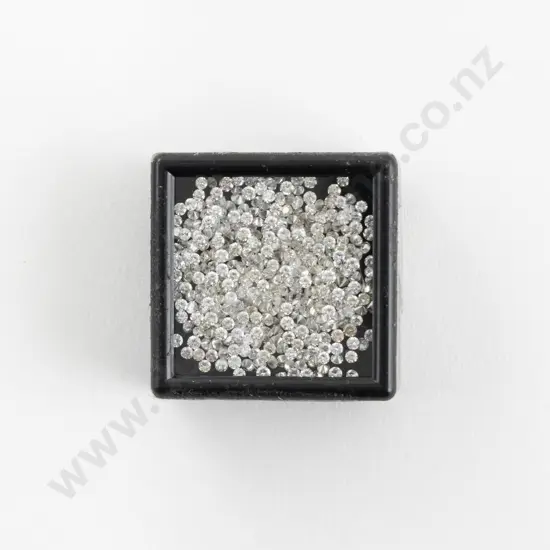 Quantity of Unmounted Diamonds