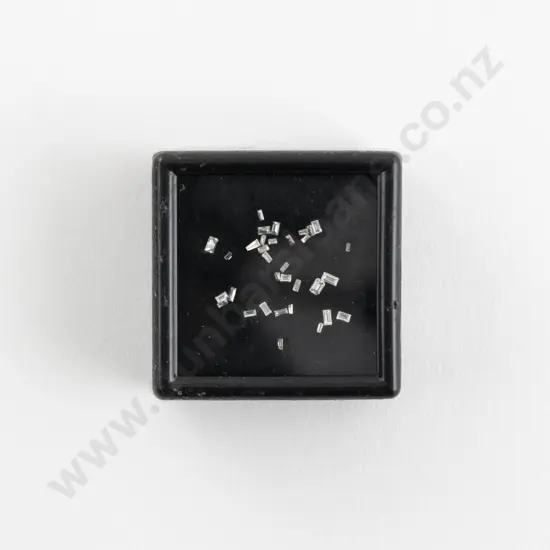 Quantity of Unmounted Diamonds