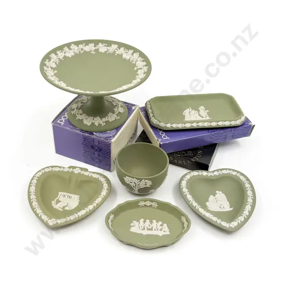 Wedgwood Jasperware Comport & Five Boxed Jasperware Dishes