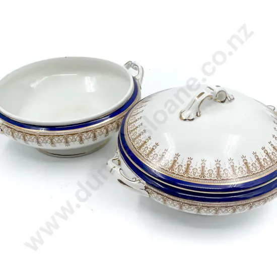 Wedgwood Lidded Tureen & Other (A/F)