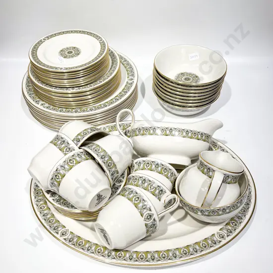 Royal Doulton Celtic Jewel Pattern 8 Place Setting Dinner Service (7 Cups)