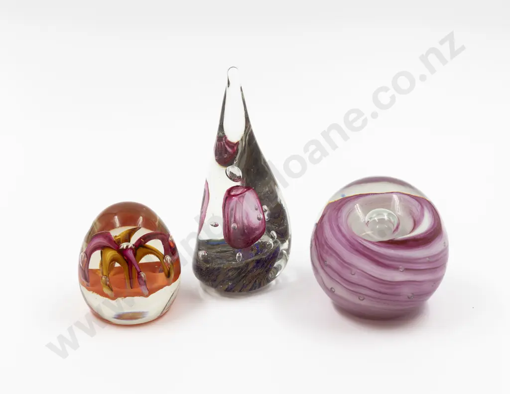 Three Unidentified NZ Paperweights Image 1++