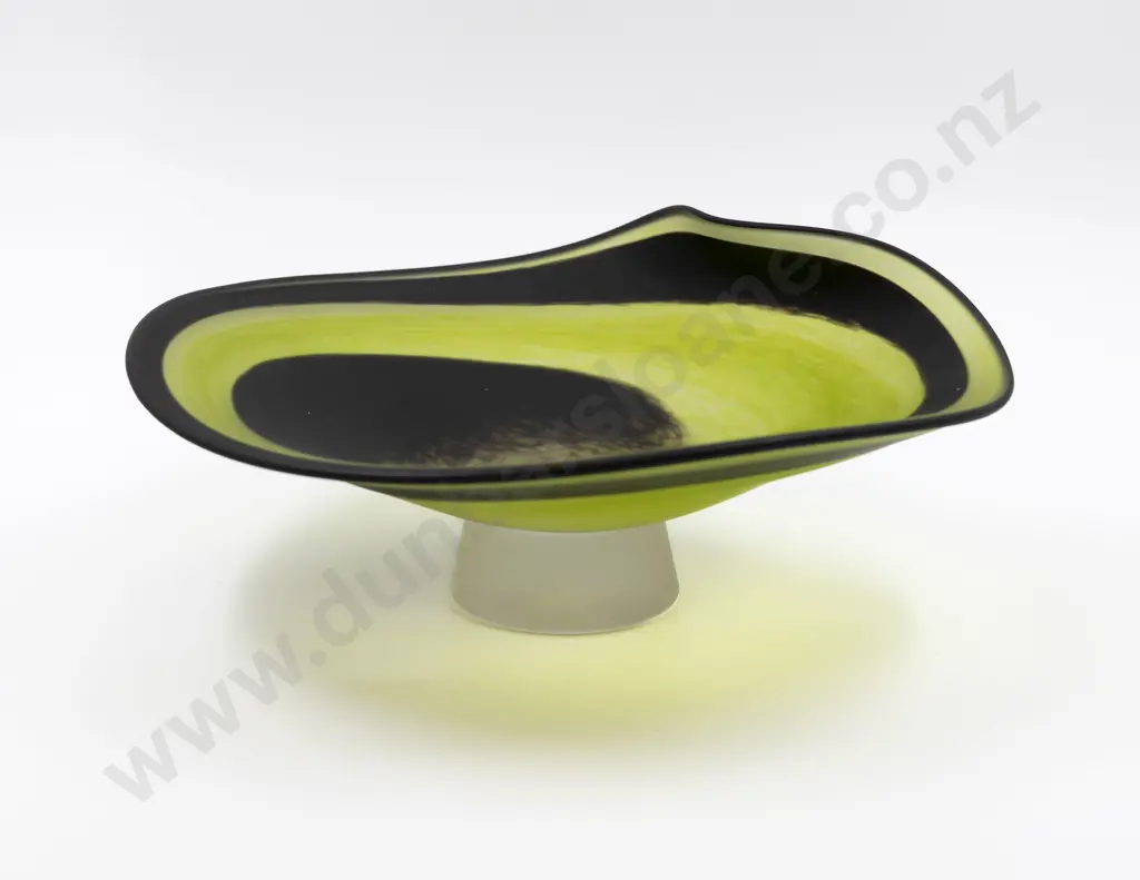 De Flute Rotorua NZ Frosted Glass Footed Table Dish Image 1++