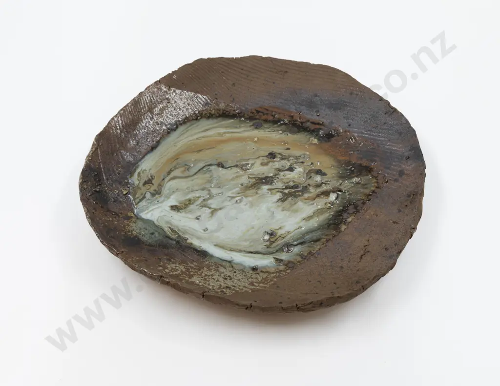 Helen Mason 'Rock' Platter Image 1++