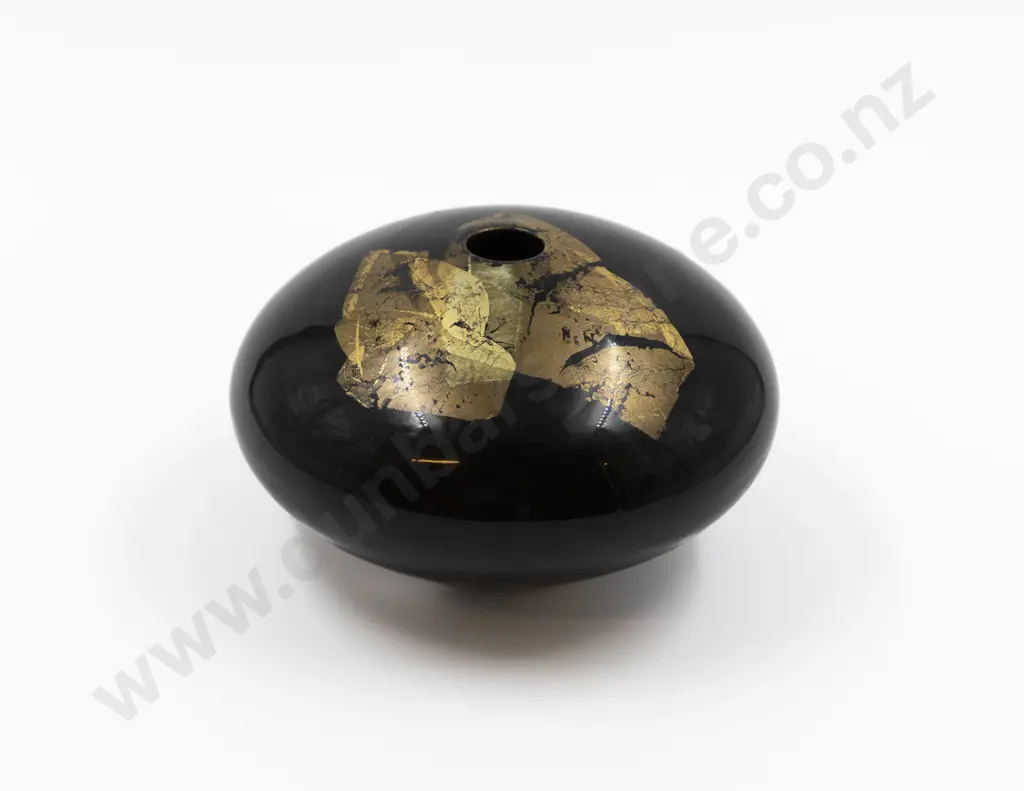 Peter Collis Discoid Vase Image 1++