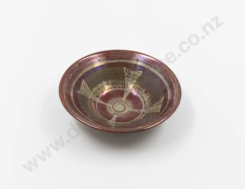 Kenneth Clark Dish Image 1++