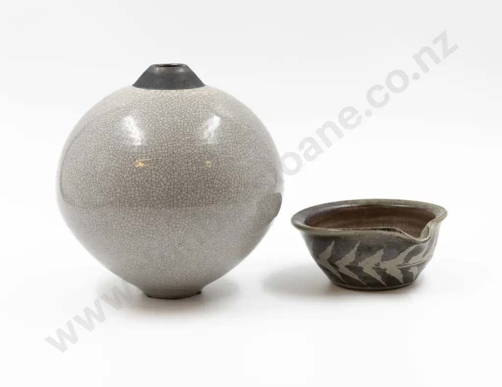 Christopher Clouston Vase & Mirek Smisek Pouring Dish Image 1++