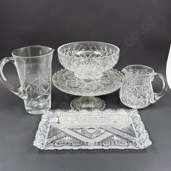 Quantity of Assorted Crystal & Glassware