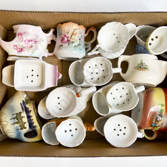 Quantity of Assorted Vintage Shaving Mugs