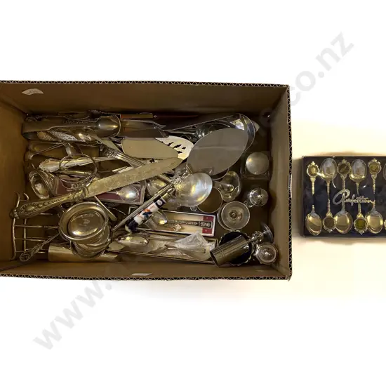 Quantity of Assorted S/P & Cutlery etc