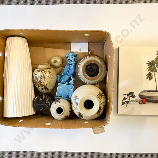 Quantity of Assorted Pottery etc