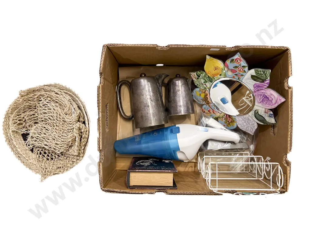 Box of Assorted Decorative Homewares Image 1++