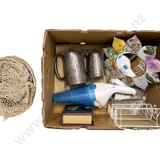Box of Assorted Decorative Homewares